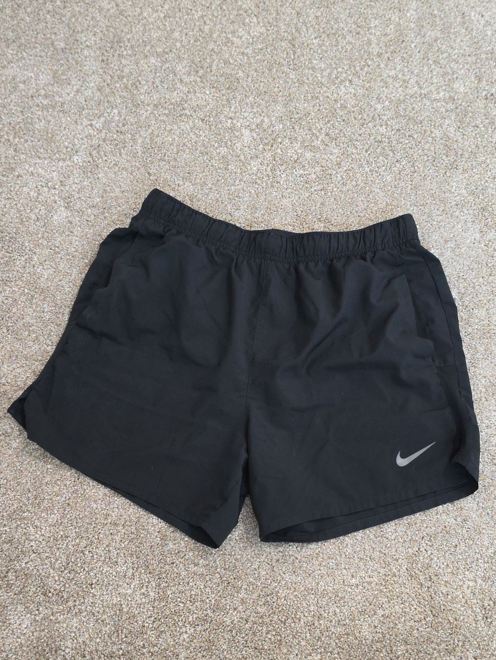 Nike Men's Dri-FIT Challenger 5" Brief-Lined Versatile Shorts